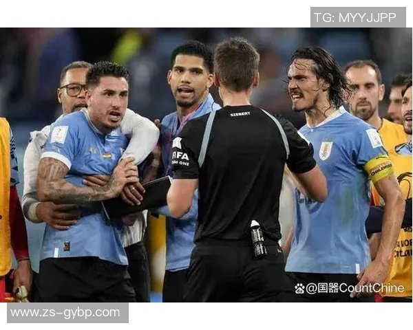 VAR判罚再引热议足球公平性问题再度成为舆论关注焦点