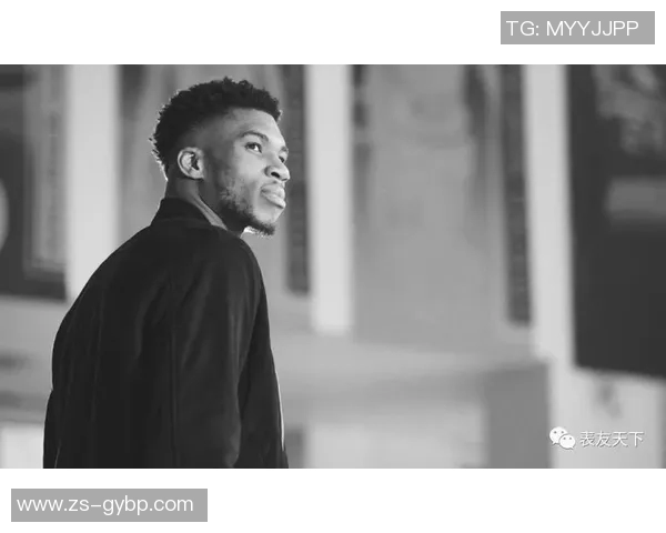 字母哥赛后眼含泪水回望球场这一刻感动全场展现不屈精神 字母哥赛后眼含泪水回望球场这一刻感动全场展现不屈精神