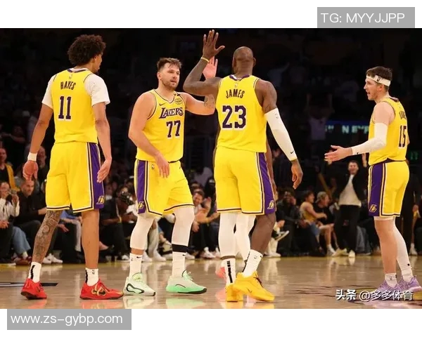 昔日王者湖人状态下滑,何去何从? 昔日王者湖人状态下滑,何去何从?